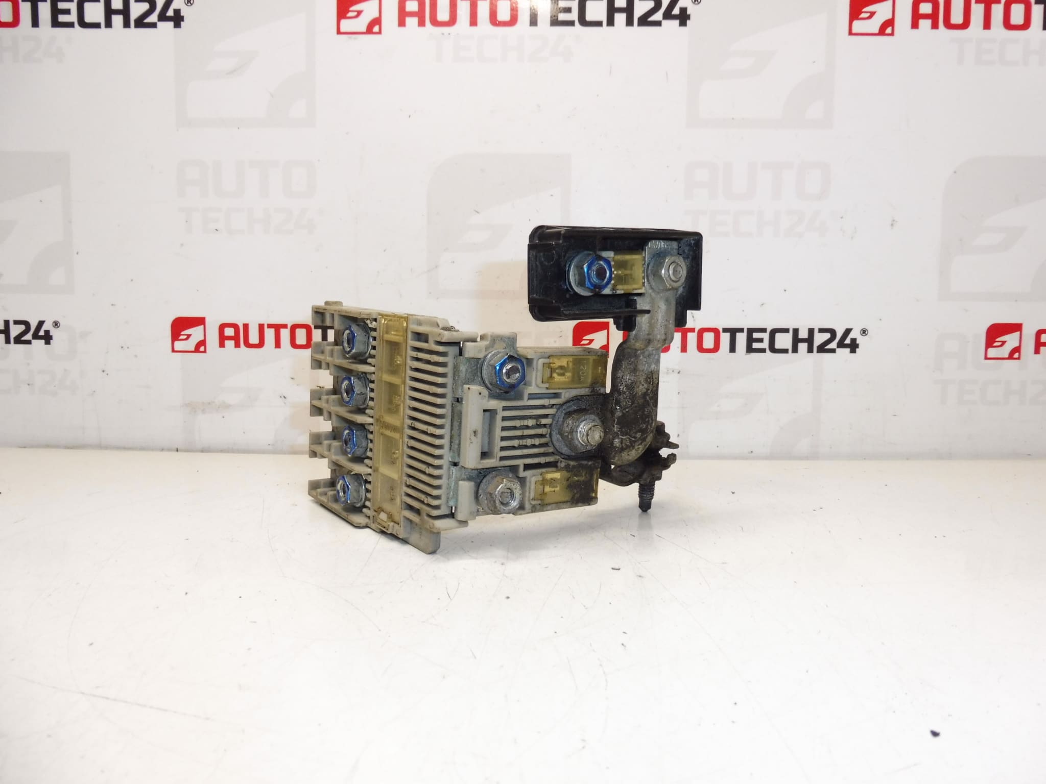 C-Crosser Peugeot 4007 6500FC Módulo de fusível