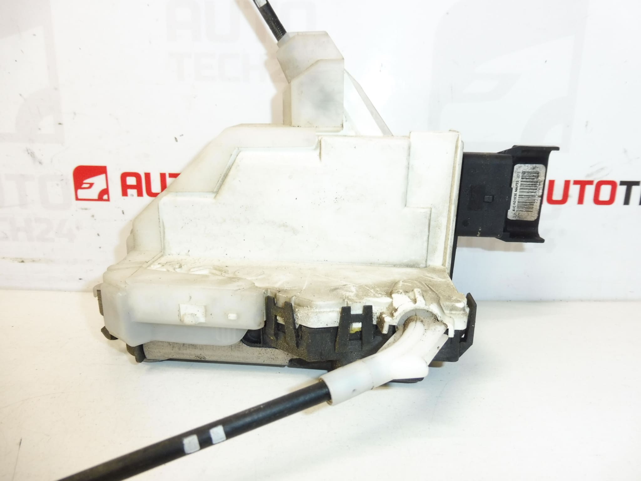 Fechadura da porta do passageiro dianteiro direito Peugeot 3008 5008 9800623080 9136GC - Image 2