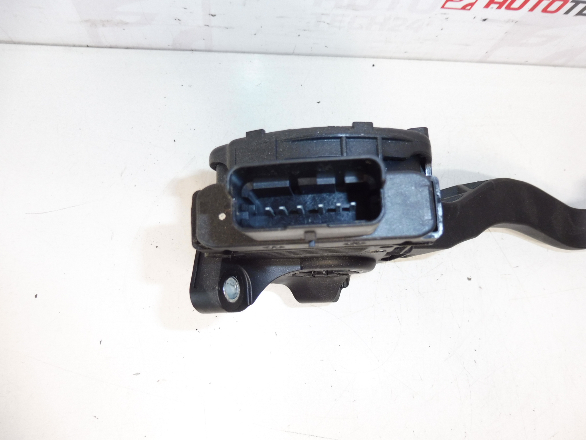 Hella Citroën Peugeot 9681844480 1601Z7 Pedal