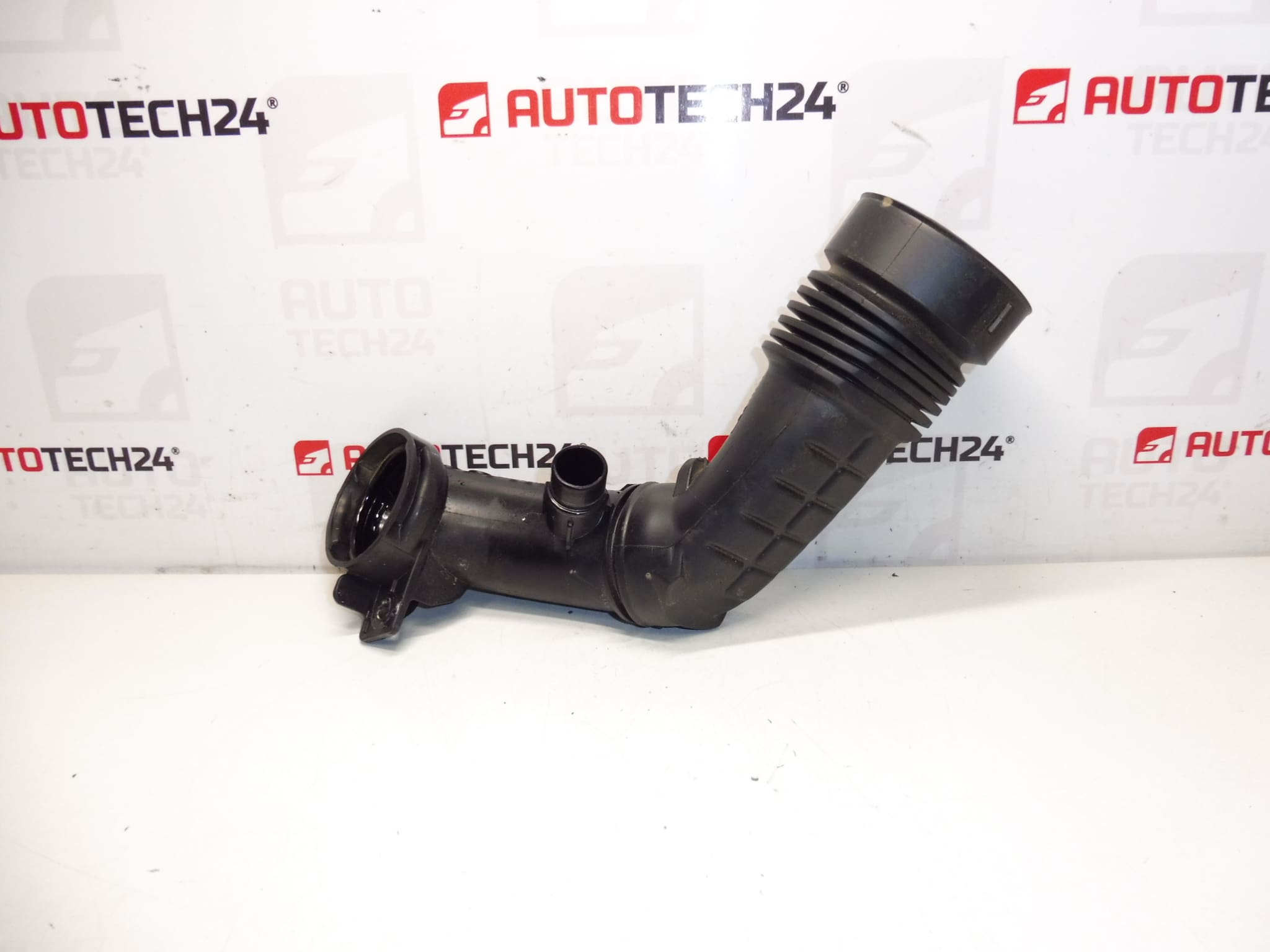 Conexão de ar 1.5 HDI Citroën Peugeot 9810921180