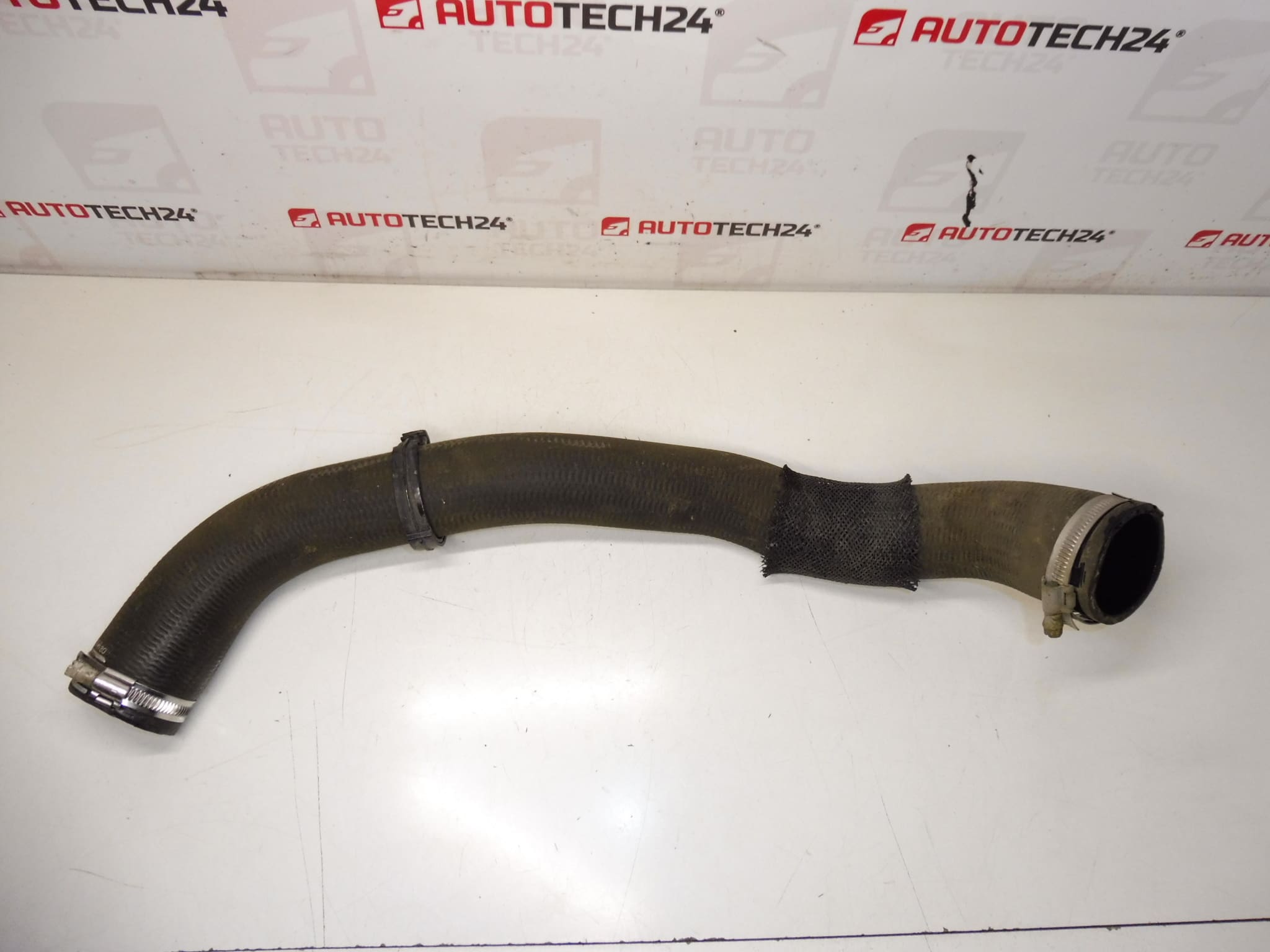 Conexão de ar 1.5 HDI Citroën Peugeot 9820100680 - Image 2