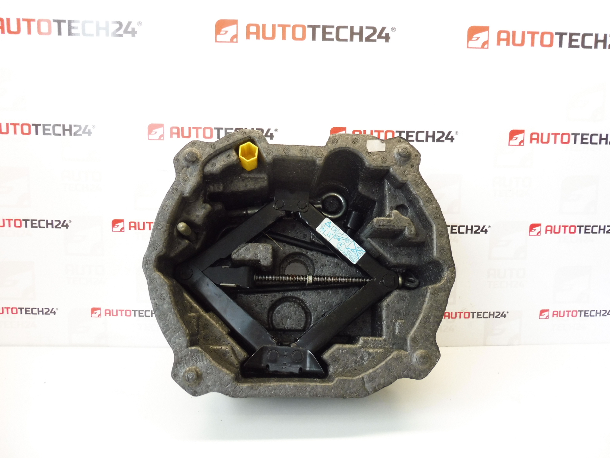 Conjunto de ferramentas de alavanca, chave de roda, olhal de reboque Peugeot 407 672599 6736C1 674414