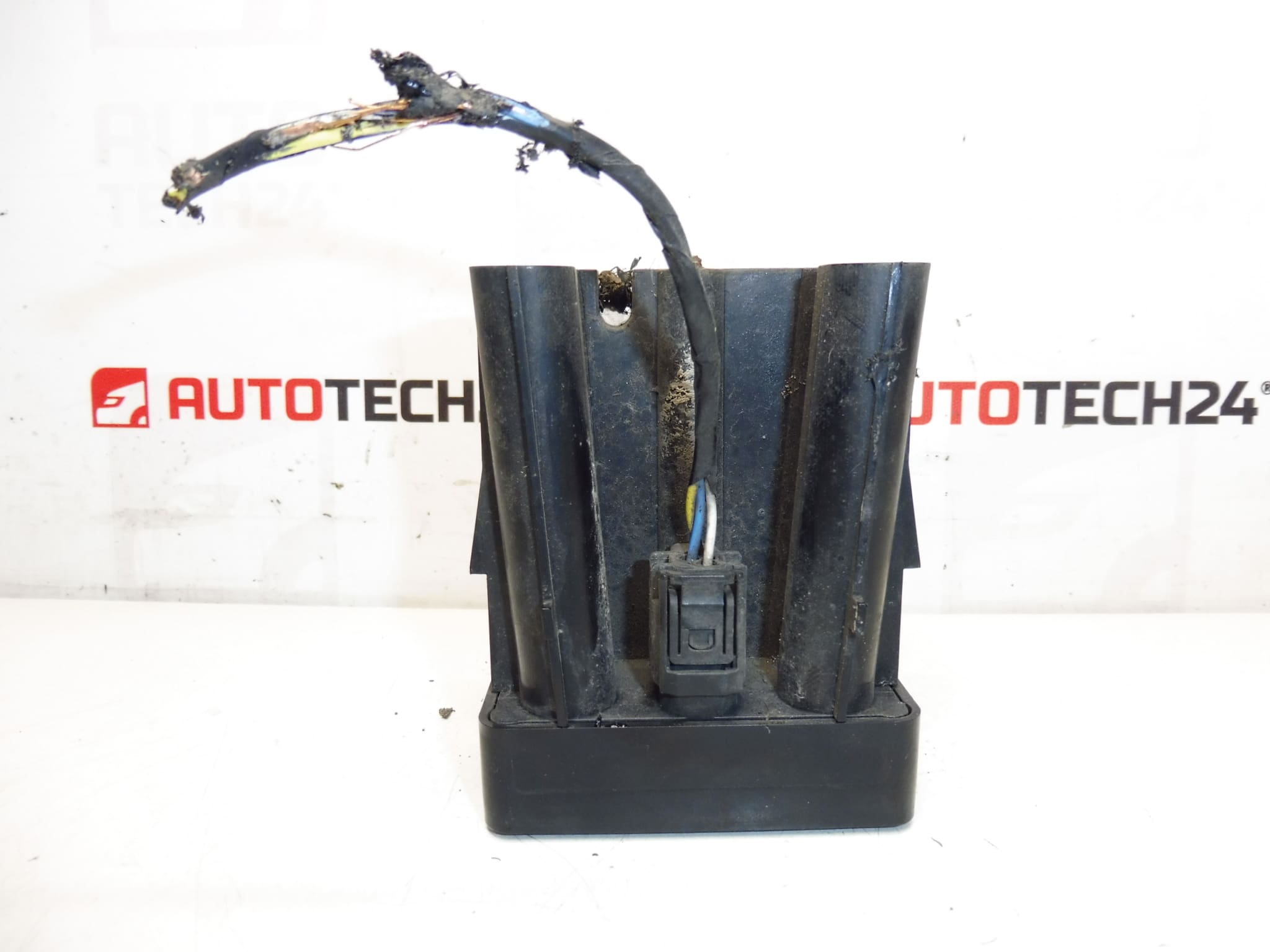 Sensor AFIL 4 Citroën Peugeot 9659847480 6590W1 - Image 2