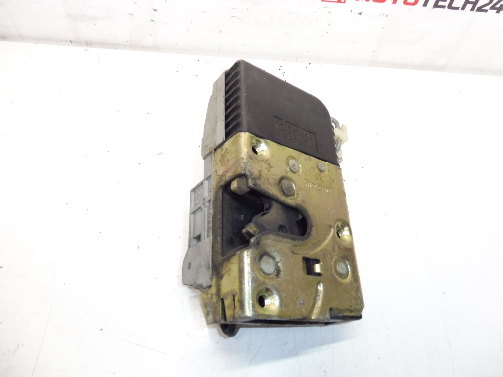 Fecho da Porta Dianteira Direita do Passageiro Peugeot 307 9136L2 - Image 2