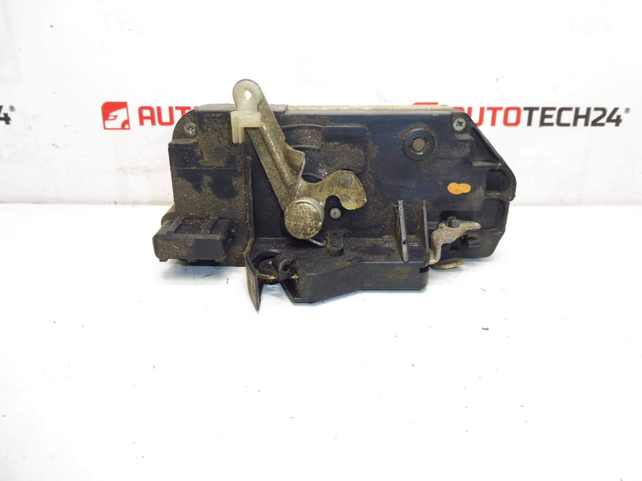 Fechadura da porta traseira esquerda Peugeot 206 913756