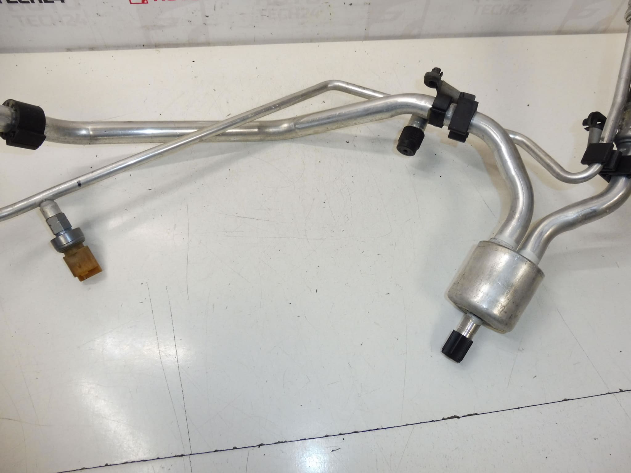 Tubo climático Citroen Peugeot DS 9670651880 6477Z9 - Image 2