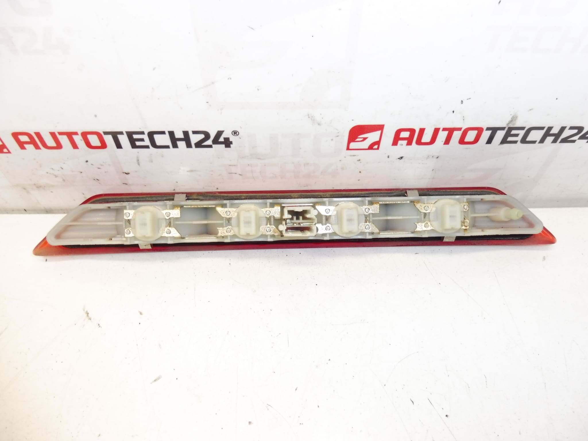 Luz de freio adicional Citroën C3 II 9683116580 6351JS - Image 2