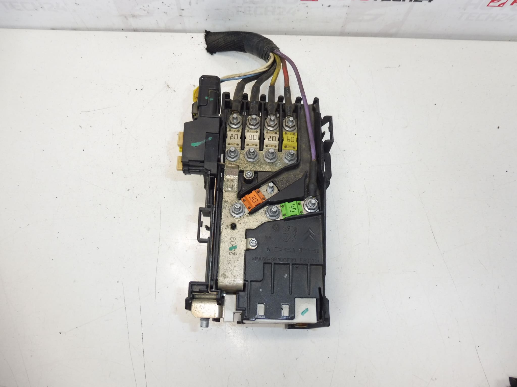 Módulo fusível Citroën Peugeot 9666527680 28236841 6500GR