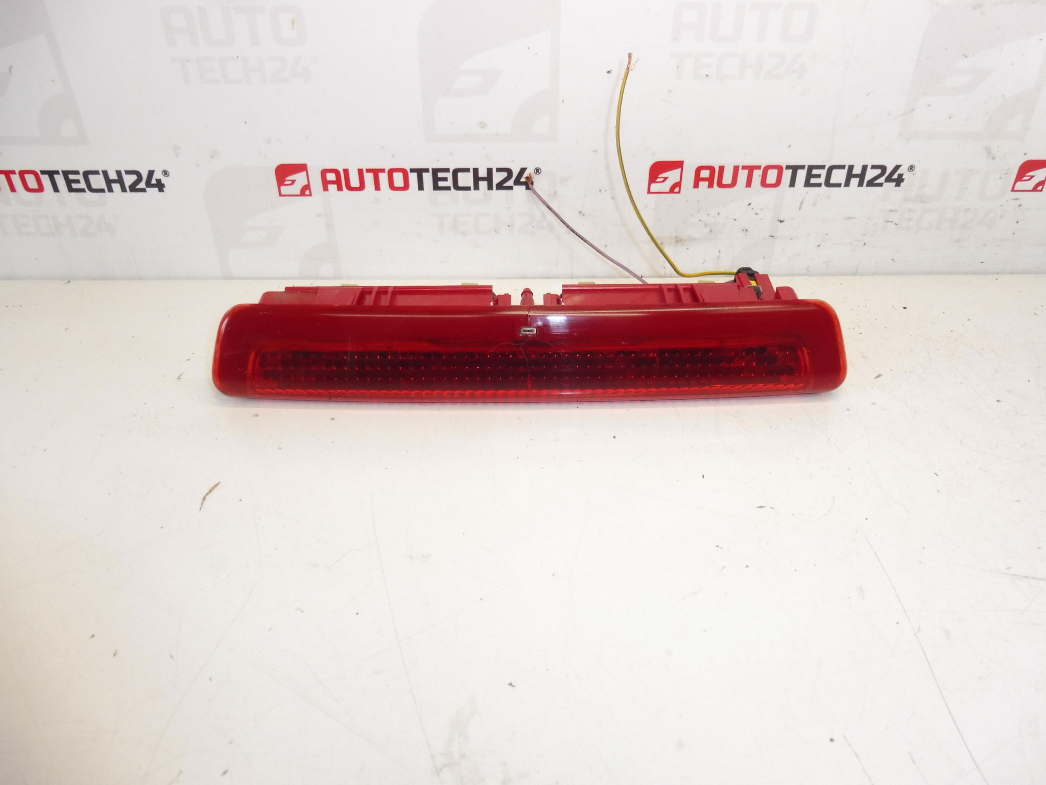 Luz de freio traseira Peugeot 307 SW COMBI 6350Q2