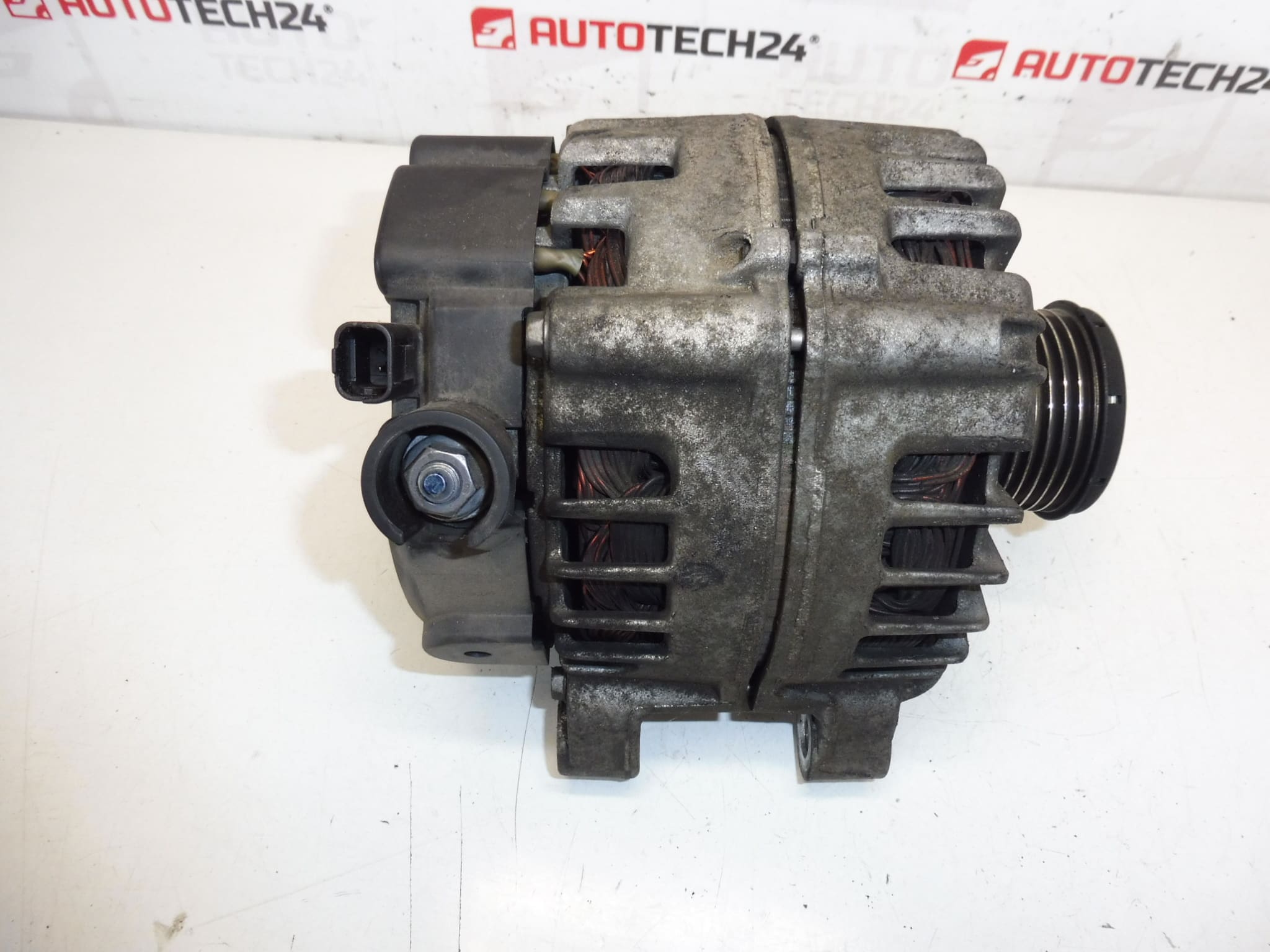 Alternador Valeo HDI Citroën Peugeot 180A CL18 9664074280 - Image 2