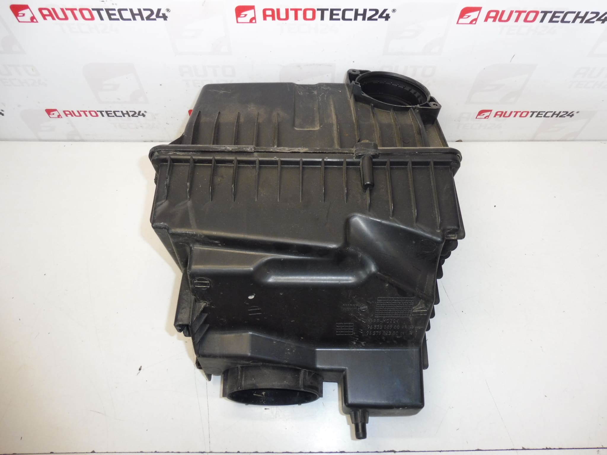 Caixa filtro Citroën Peugeot 2.0 HDI 9653388980 1420Q2 - Image 2