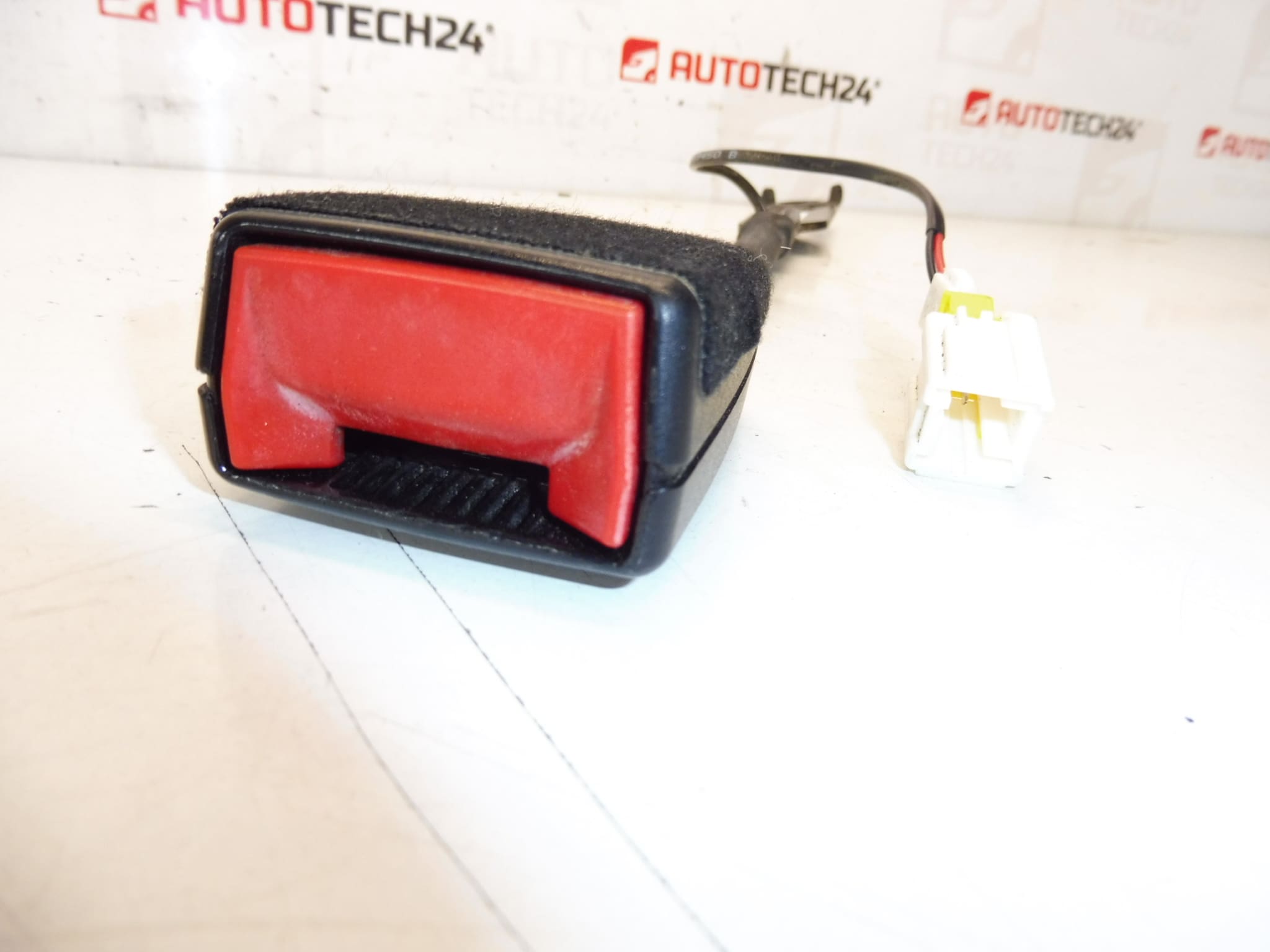 Suporte de trava de cinto Peugeot 3008 5008 8976Q8 - Image 2
