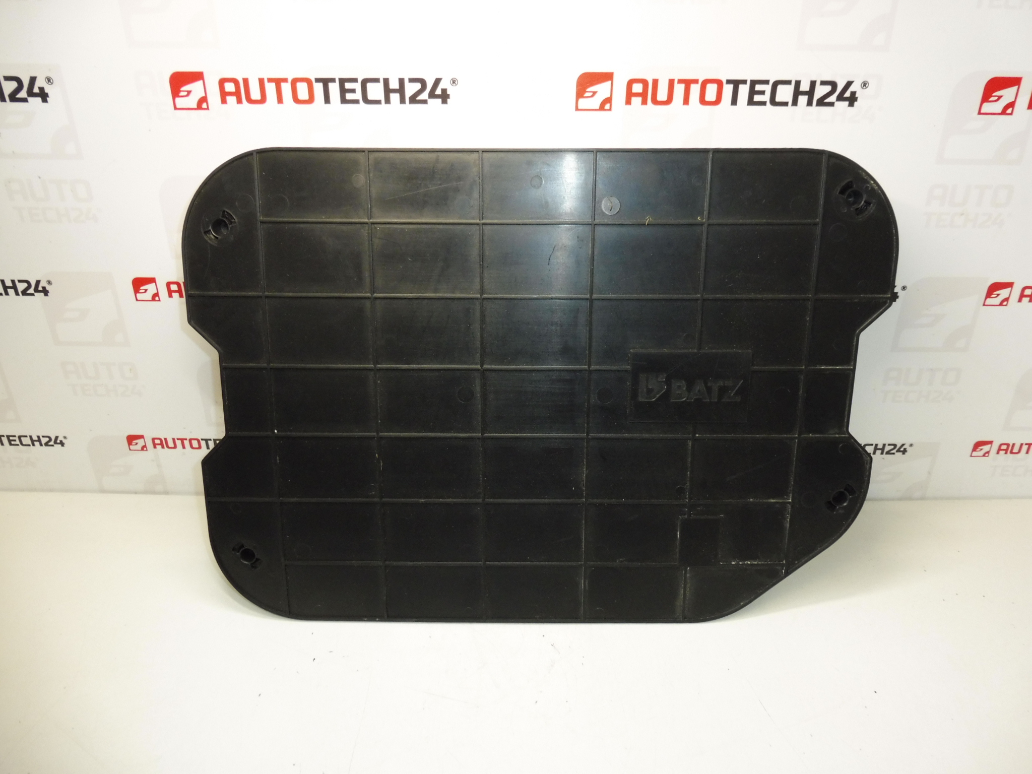 Conjunto De Ferramentas, Macaco, Chave, Olhal De Reboque Citroën C4 PICASSO 6736A7 674418 672594 671809 671739