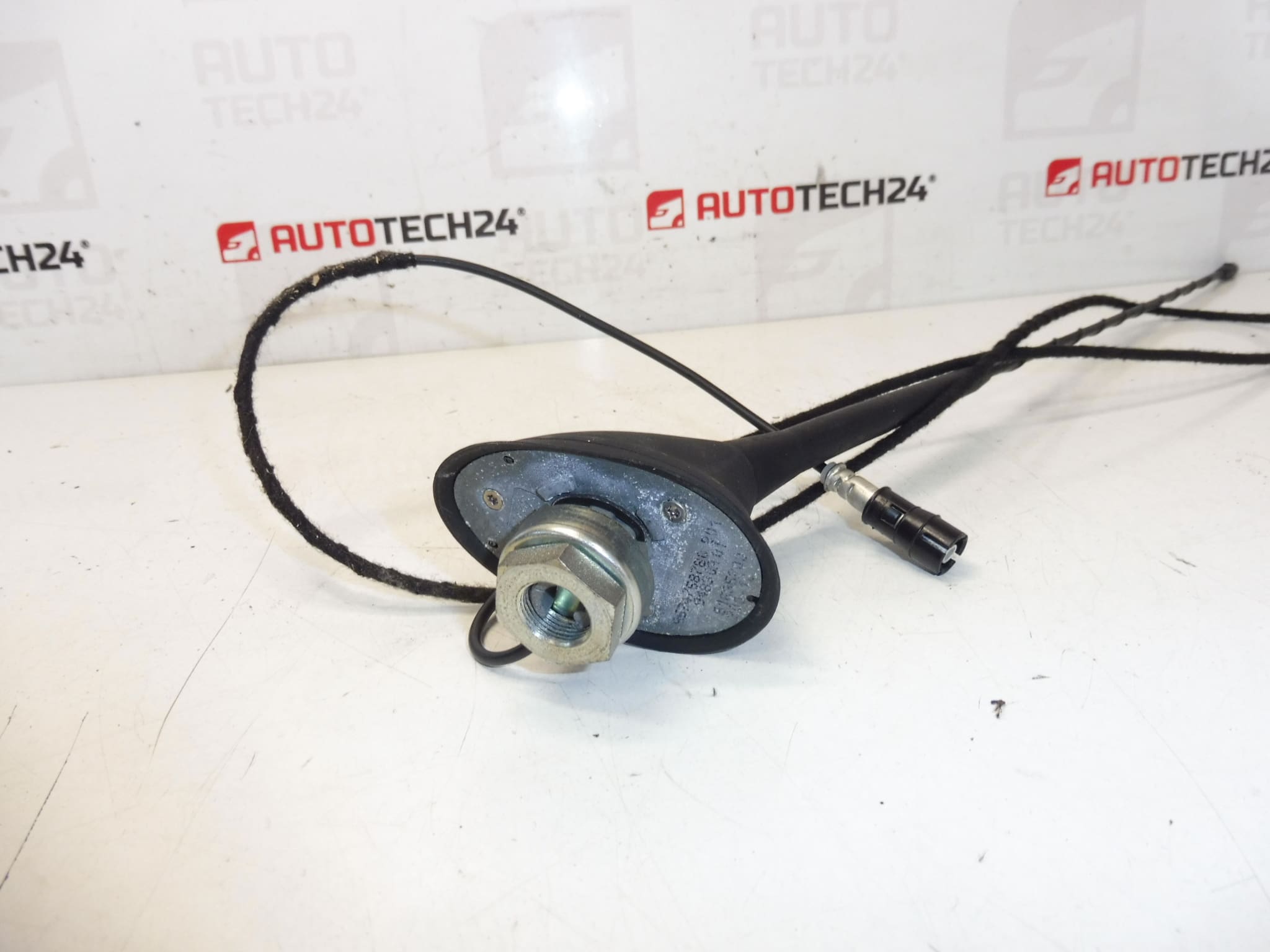 Antena Peugeot 207 9674768780 6587H9 6587J0 - Image 2