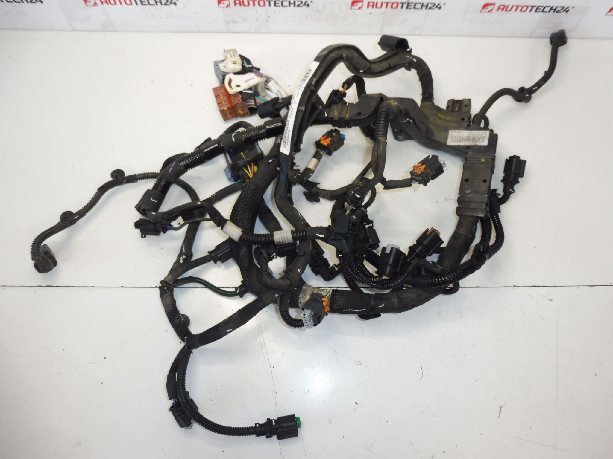 Conjunto motor principal 1.6 e-HDI Citroën Peugeot 9803029080 - Image 2