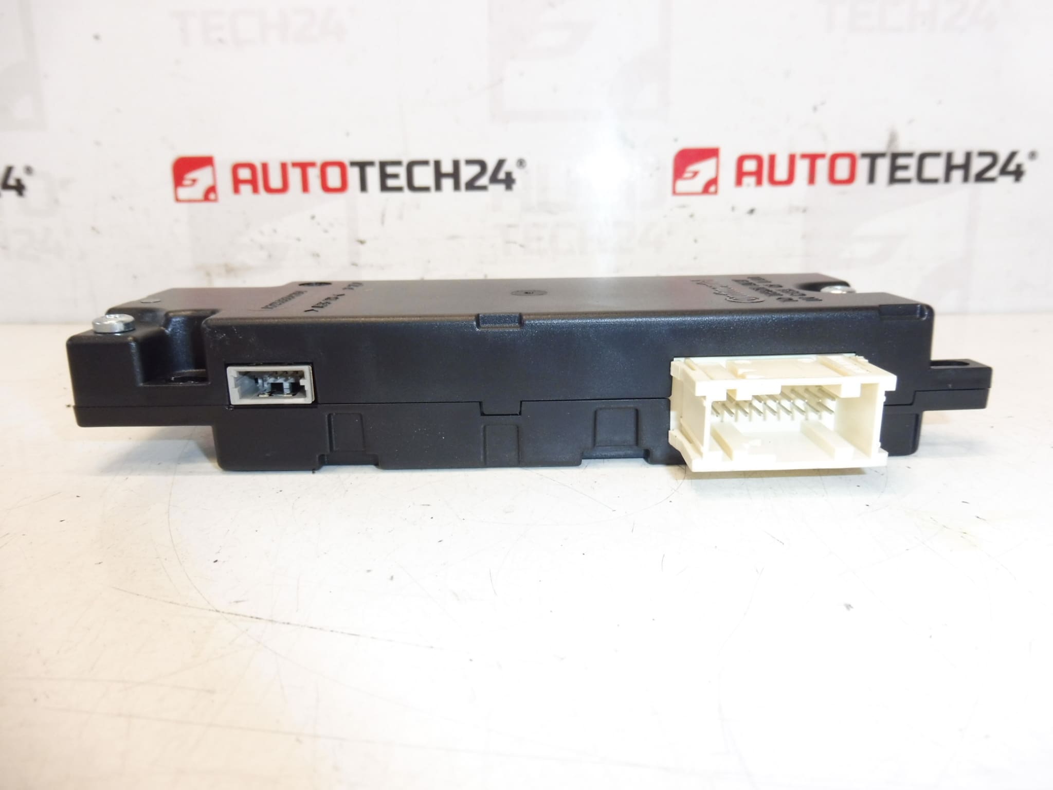 Módulo Bluetooth Citroën Peugeot 9666760080 S180073002 J - Image 2