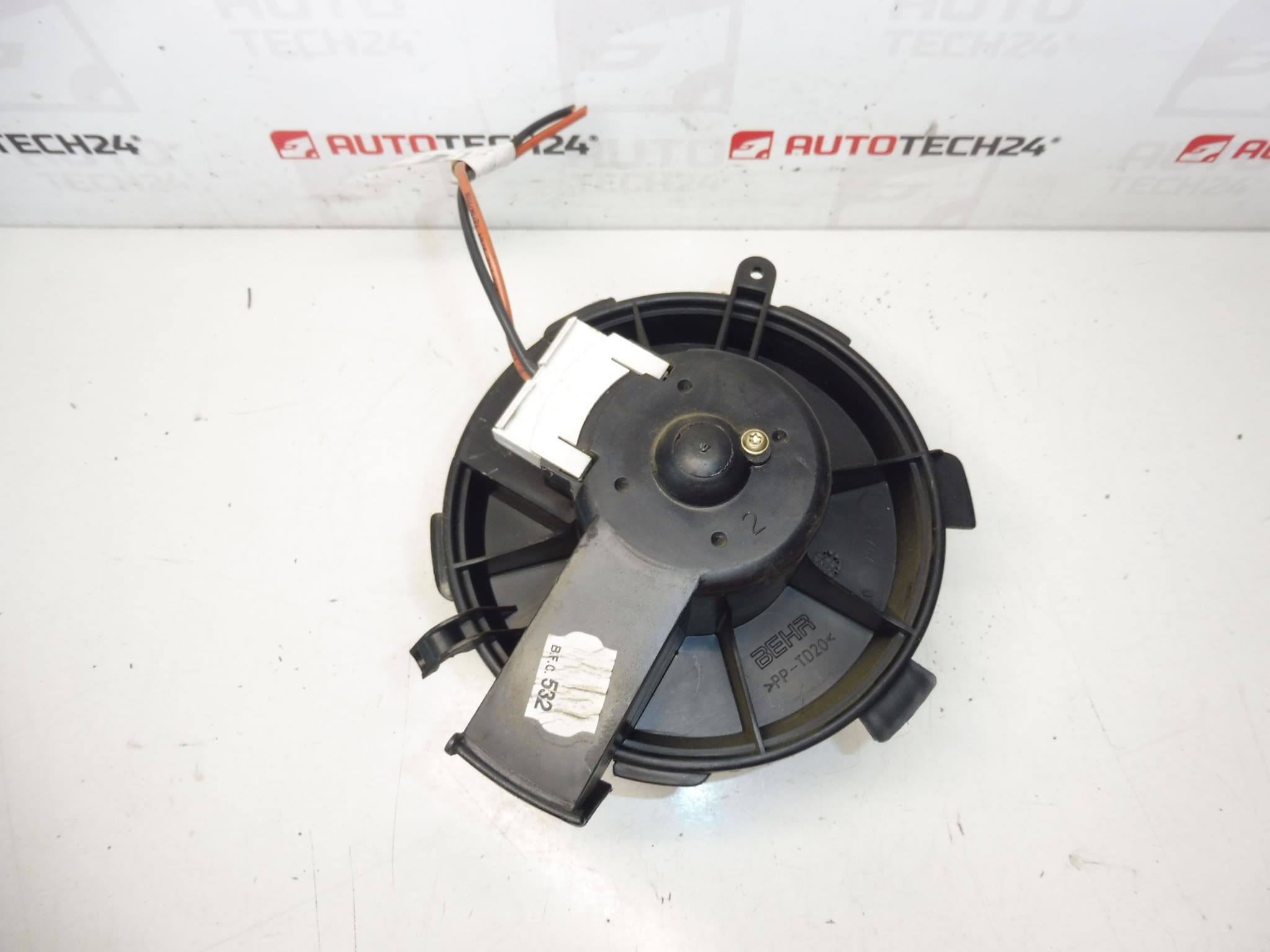 Ventilador do aquecedor Citroën Peugeot 6441J8 - Image 2