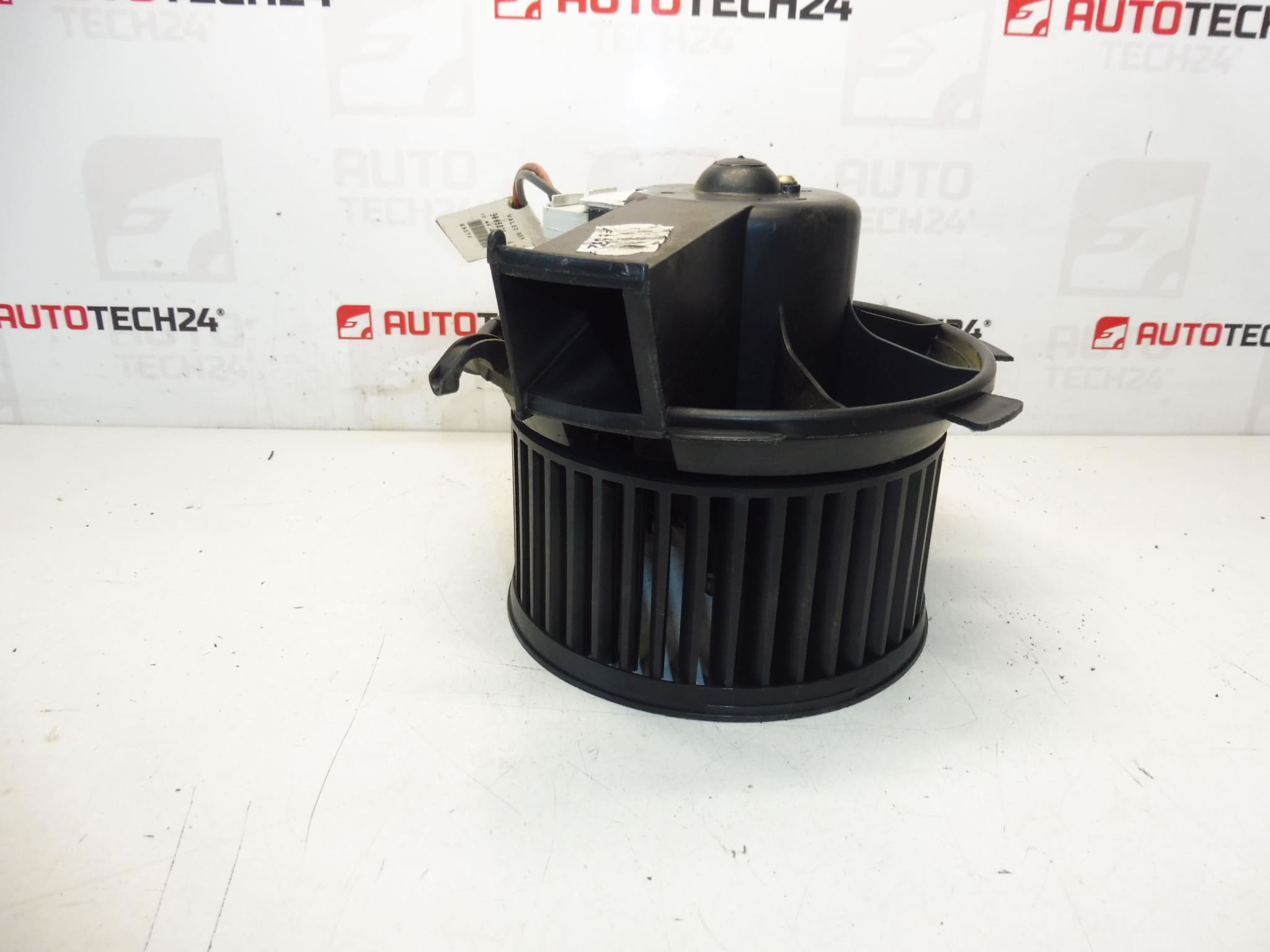 Ventilador do aquecedor Citroën Peugeot 6441J8