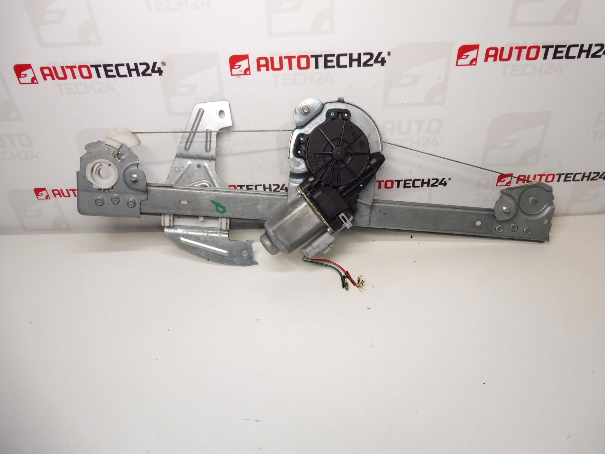 Mecanismo de Vidro Elétrico Direito para Citroën C1 e Peugeot 107 9222T6