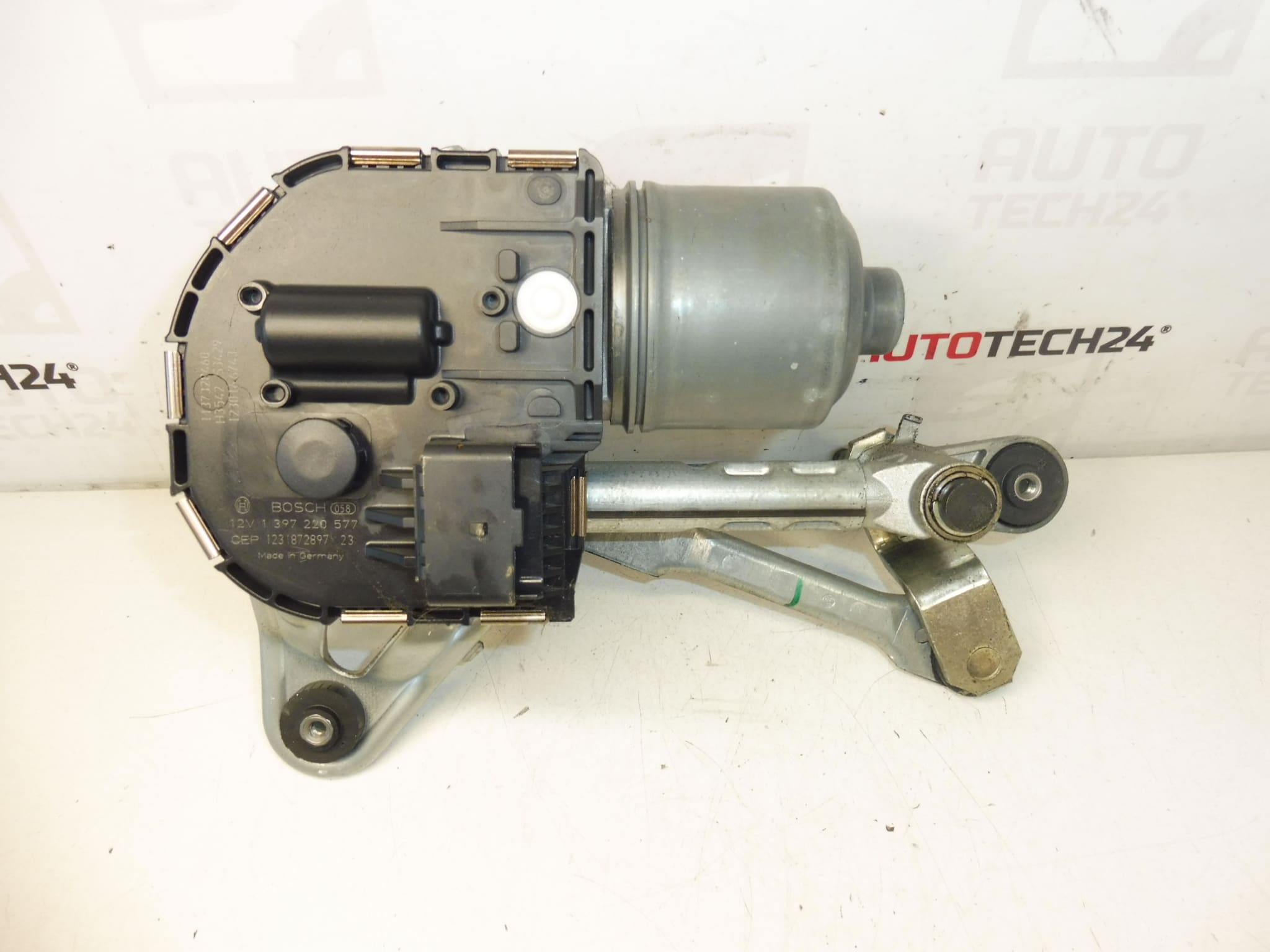 Motor do Limpador Dianteiro Direito Peugeot 3008 5008 9671062380 6405PX 6405PA