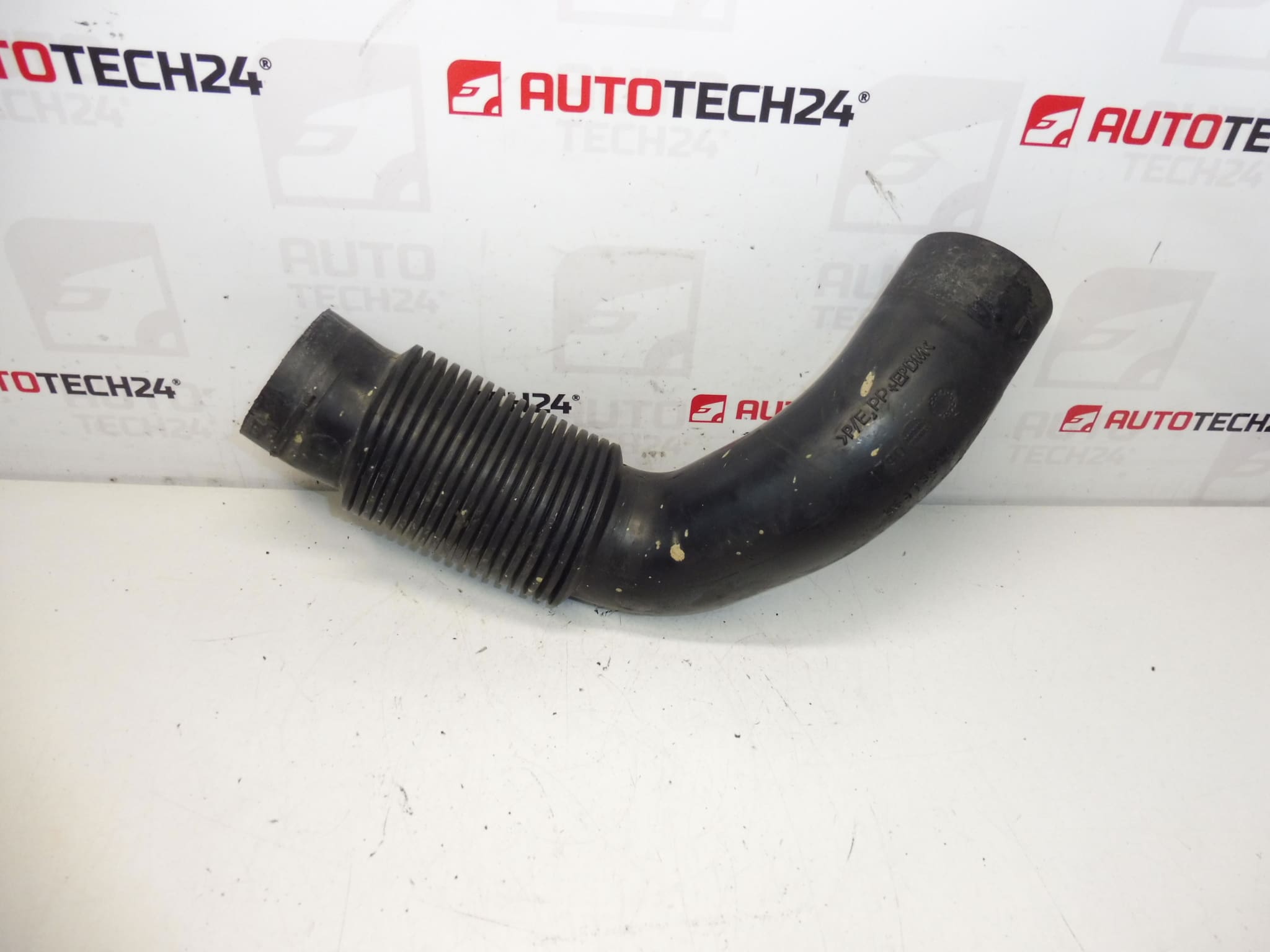 Bocal de admissão 1.6 HDI Citroën Peugeot 9647392480 143451