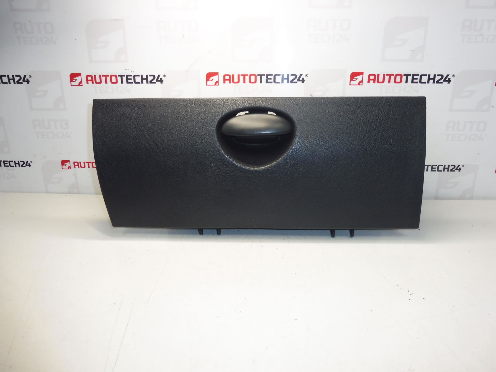 Caixa de armazenamento Citroën Berlingo II Peugeot Partner II 9646344077 822644
