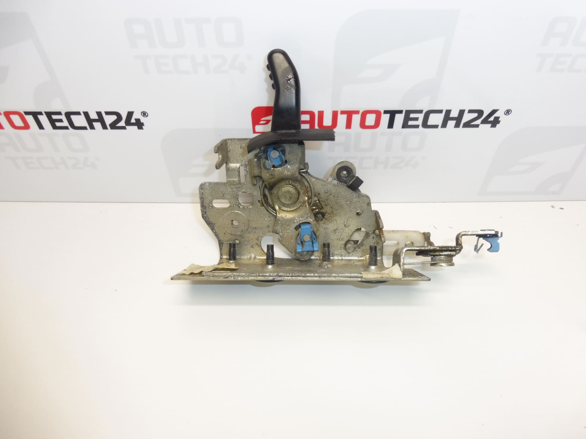 Fechadura da porta inferior direita Citroën Berlingo II 8726F4