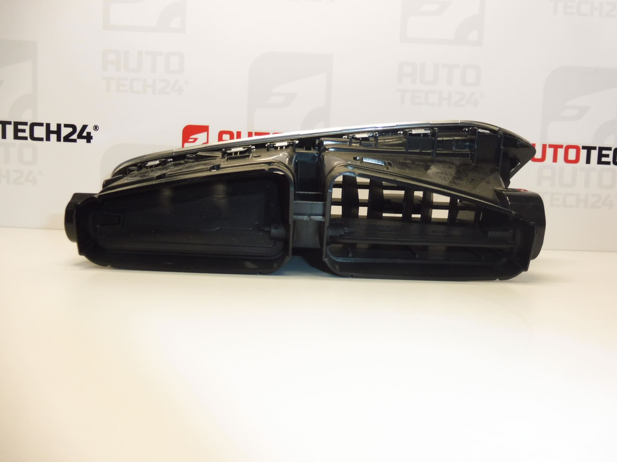 Grade de ar central Citroen C4 II B7 e DS4 9676609977 8247EC - Image 2