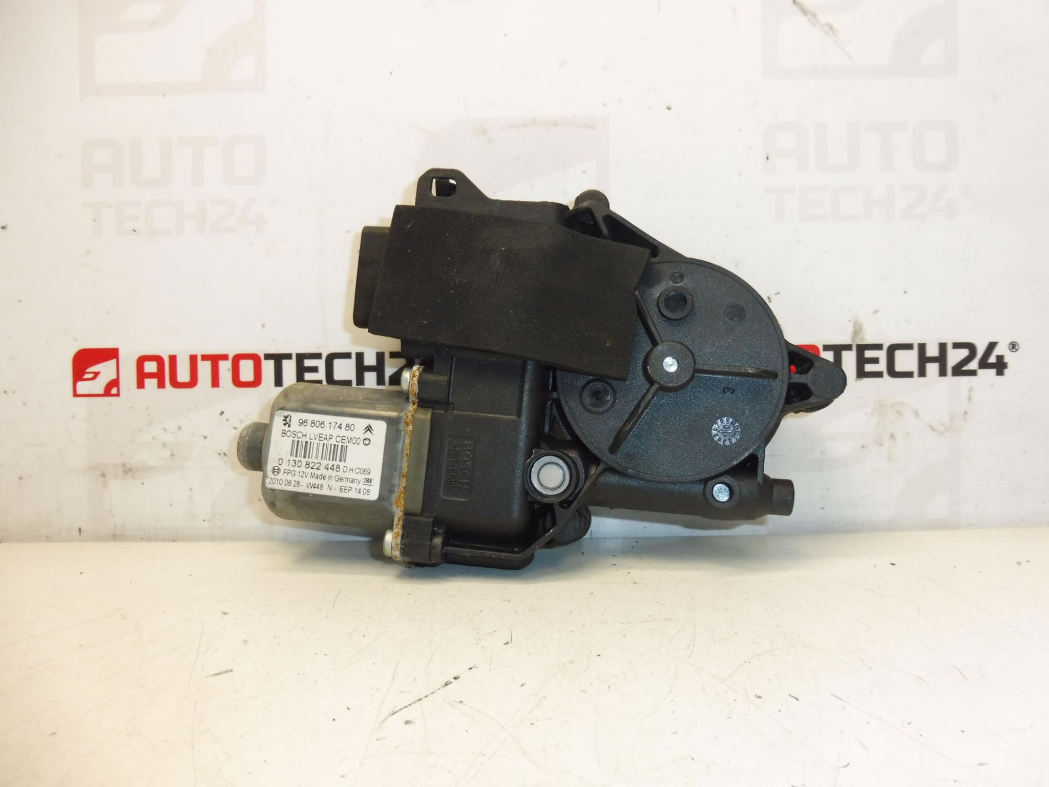 Motor de enrolamento da janela traseira direita Peugeot 308 9680617480 9675466680 9224F0