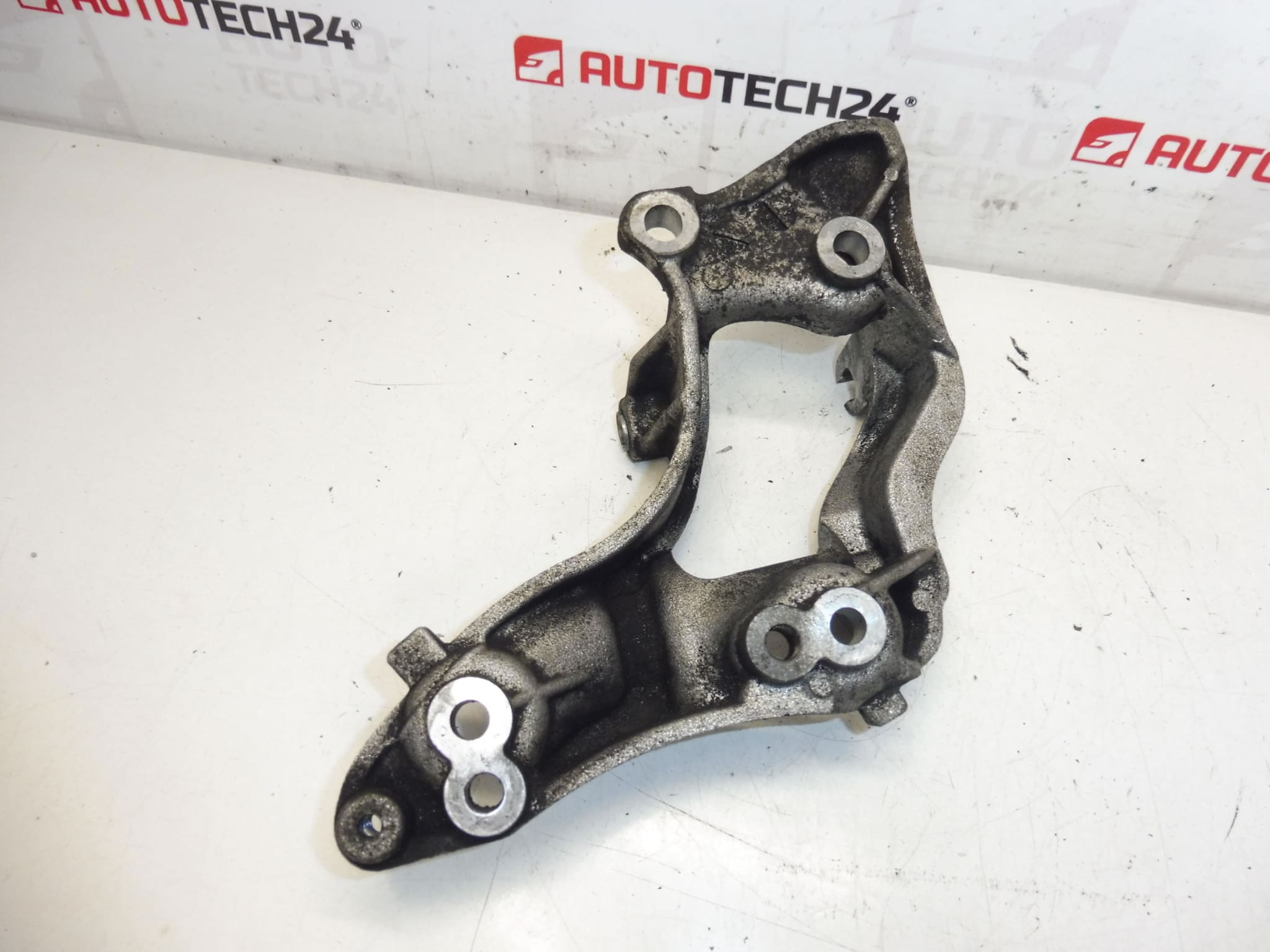 Suporte do alternador Citroën Peugeot 9655652980 5706K3 - Image 2