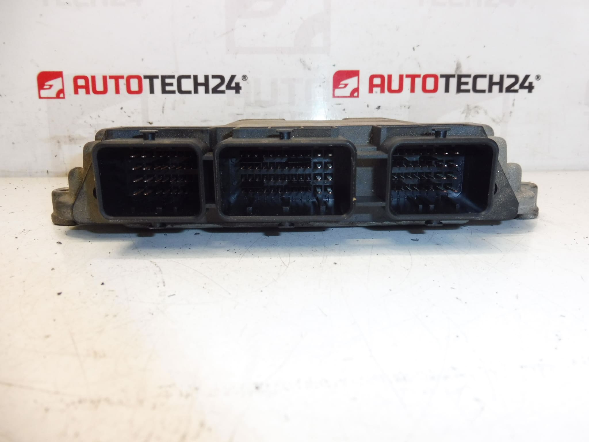 Unidade de controle Bosch EDC16C34 0281011392 9656162280 - Image 2