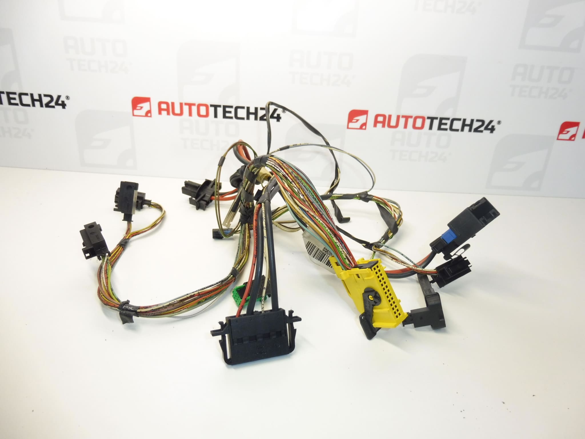 Chicote do ar-condicionado Peugeot 307 a partir de 2004 Behr T5 42991 643642 - Image 2