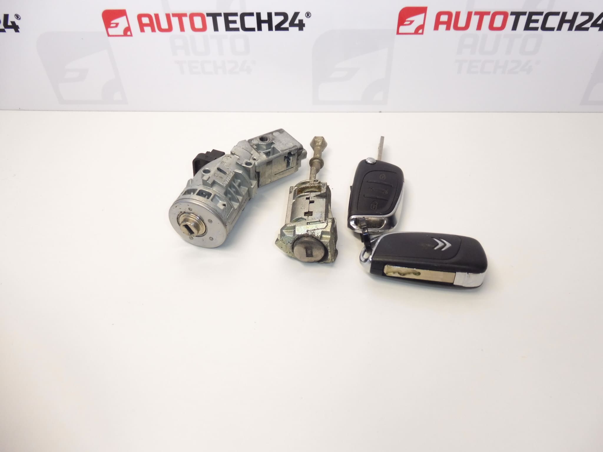 Conjunto de fechaduras e 2 chaves Citroën C4 B7 4162WH 4162WK