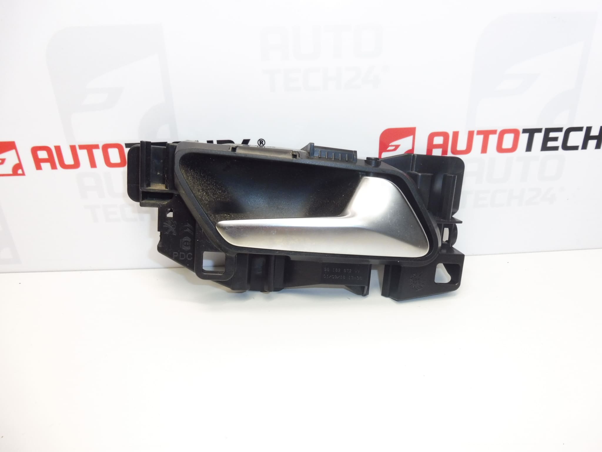 Maçaneta interna da porta do passageiro Citroën Peugeot 98182872VV