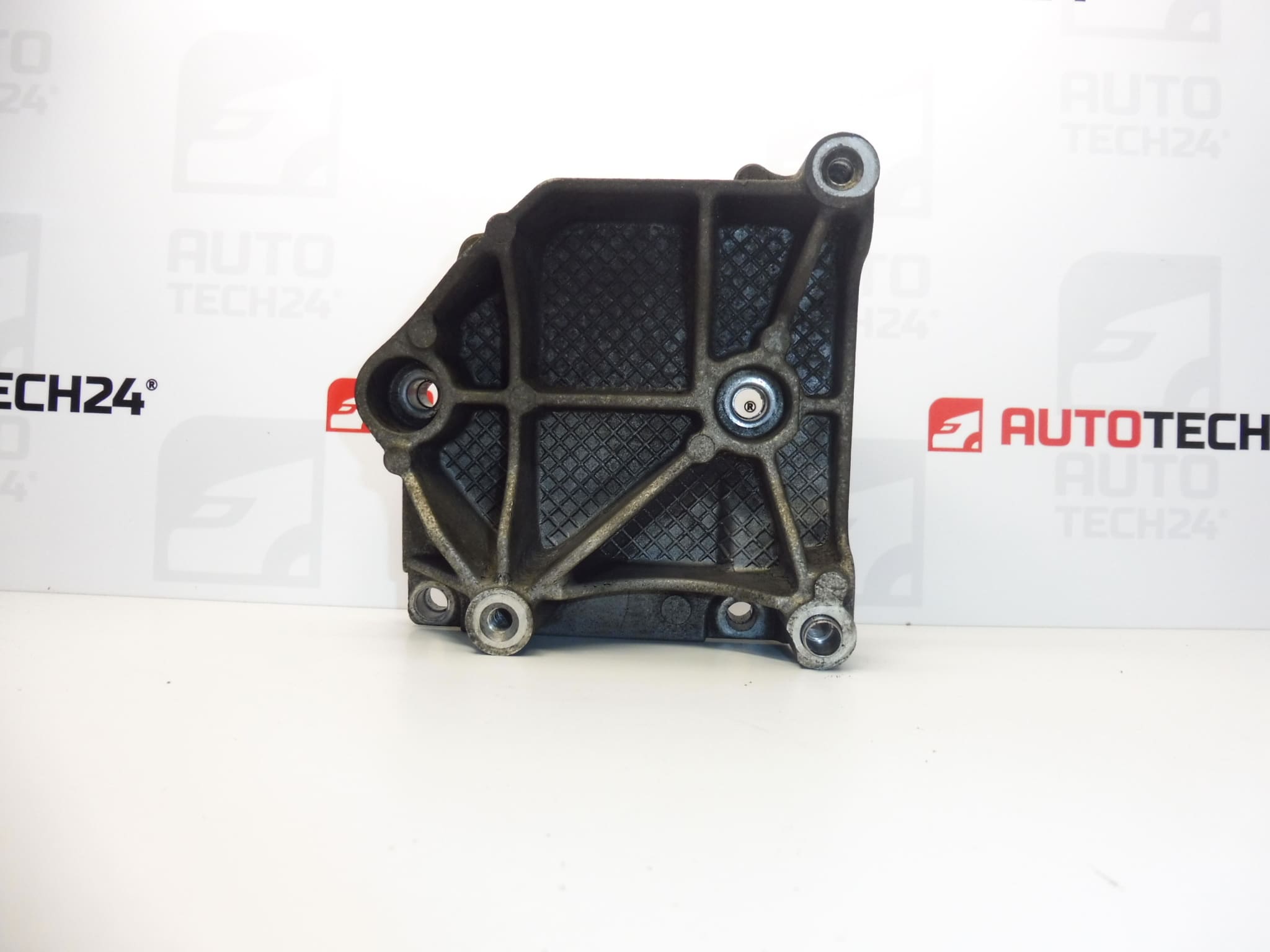 Suporte do compressor do ar-condicionado Citroën Peugeot 9657137480 6453KG